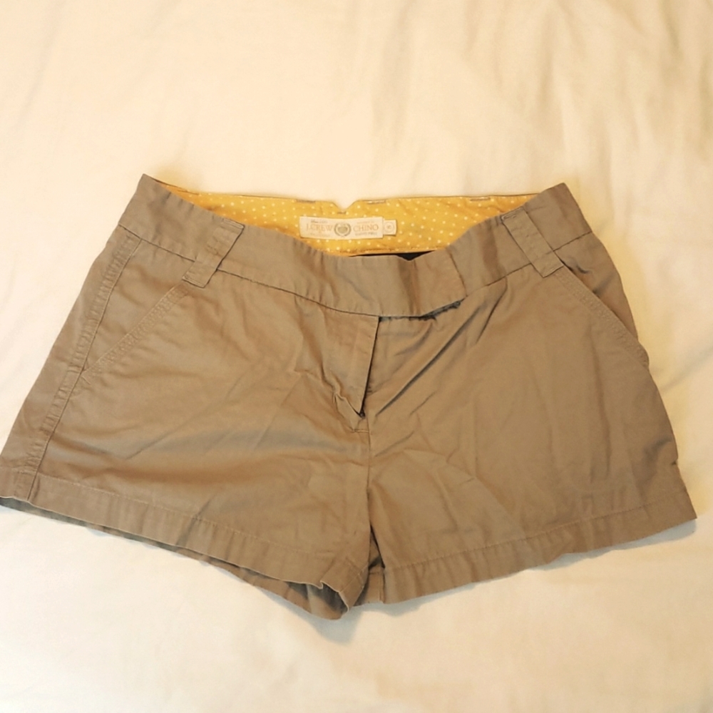 J. Crew Classic Twill Chino Khaki Tan Shorts 3" Inseam Size 8